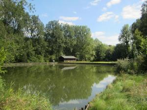 Retreat with Ponds, Braibant