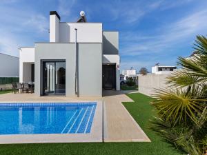 Villa near Obidos Lagoon and Surf Beaches