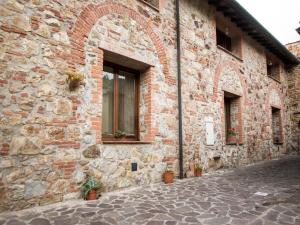 Apartment in Massa Marittima with Pool