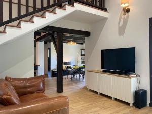 Villa fleurie - maison familiale, véranda et jardin