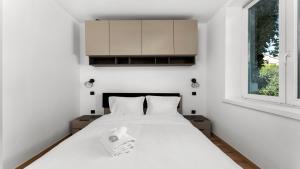 Pleszowska Urban Elegance Apartments by BookingHost