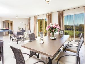 Villas Villa in Cazals with Private Pool & Lake Nearby : photos des chambres