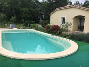 Villas Villa in Cazals with Private Pool & Lake Nearby : photos des chambres