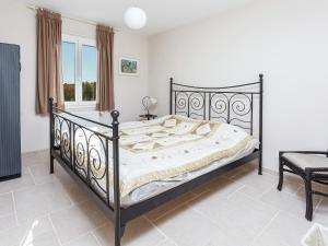 Villas Villa in Cazals with Private Pool & Lake Nearby : photos des chambres