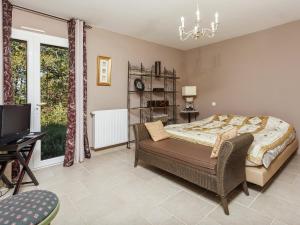 Villas Villa in Cazals with Private Pool & Lake Nearby : photos des chambres