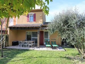 Provençal Parkside Haven