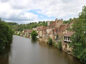 Maisons de vacances Holiday Home in Herisson near Lake : Maison de Vacances 2 Chambres