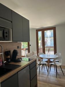 Cocoon au pied des montagnes