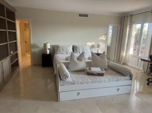 B&B / Chambres d'hotes Domaine Picasso : photos des chambres