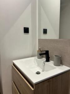 Cocoon au pied des montagnes