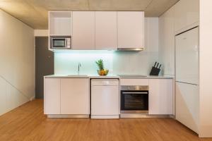 Premium Apartments with Garage by HostWise