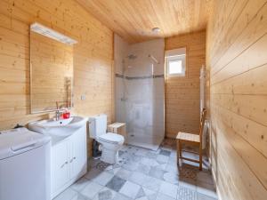 Maisons de vacances Holiday Home near Dabo Rock with Finnish Spa : photos des chambres