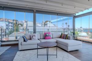 Terrace Penthouse Apartment with Stunning View