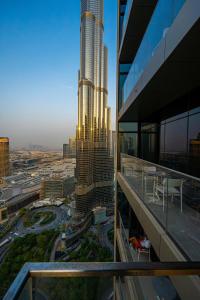 Venetian - Sky 3BR - Address Opera with Burj & Fountain views