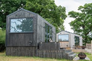 Beautiful cabins in Shaftesbury Dorset countryside