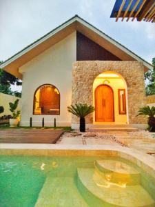 Banua Villa Lombok - Peaceful 2BR Private Pool Villa near Kuta