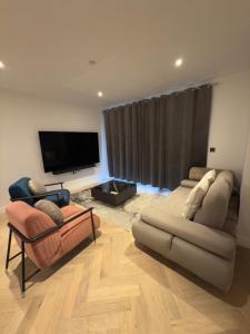 Luxury 2-bed flat Chelsea creek