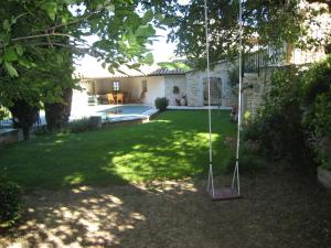 Maisons de vacances Holiday Home in Oppede with Private Pool : photos des chambres