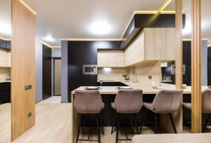 Nyvky Like Home - Файна Таун з сезонним басейном - Кв 53