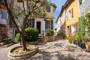 Maisons de vacances L’oustaou de Ventabren Village Square : photos des chambres