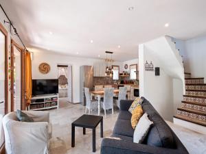 Villas Villa in Bargemon with Pool and Mountain Views : photos des chambres