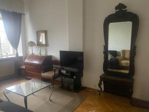 Royal Castle appartment 2 rooms and kitchen 55sqm