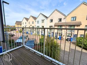 Modern 4BR Home in Grays