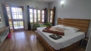 Cedar Point home stay