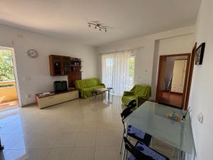 Big apartment with panoramic sea view