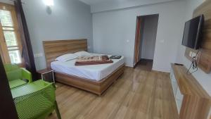 Cedar Point home stay