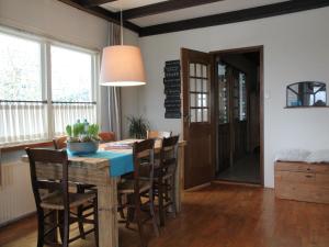 Holiday Home in Nijeberkoop near Nature