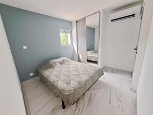 T3 rénové résidence front de mer - Clim, Parking