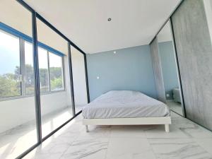 T3 rénové résidence front de mer - Clim, Parking