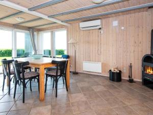 8 person holiday home in Hemmet