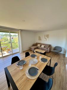 Grand appartement neuf à côté des plages