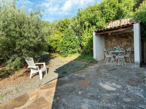 Villas Villa in Roquebrun with Private Pool : photos des chambres