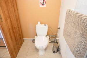 Appartements Cosy Cocon - Parking et Wifi Gratuit - Proche Luxembourg - ideal Professionnel ou Couple - OFFRE SPECIALE : photos des chambres