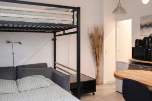 Cozy studio apartment near Montmartre