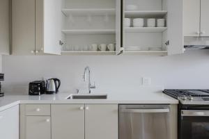 Blueground Downtown AC elevator nr parks LAX-1253