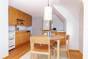 Zentraler Charme im historischen Dachgeschoss