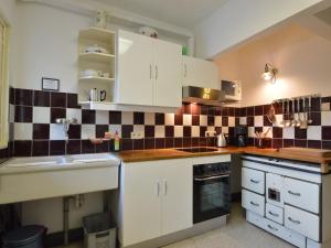 Large hunting lodge with enormous beautiful garden