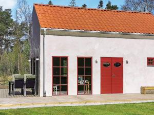 10 person holiday home in KATTHAMMARSVIK