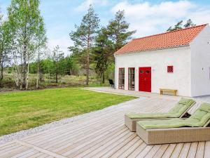 10 person holiday home in KATTHAMMARSVIK