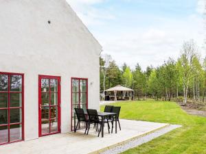 10 person holiday home in KATTHAMMARSVIK