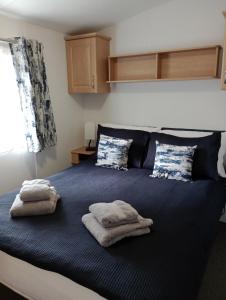 Lapwing Lodge, Howdales