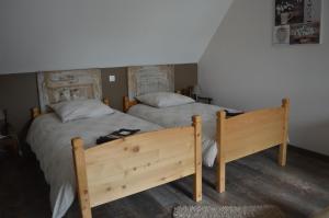 B&B / Chambres d'hotes Gite de la Cour : Chambre Quadruple en Duplex