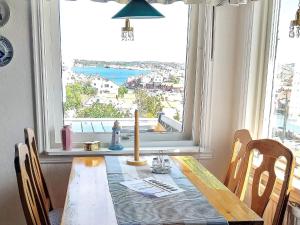3 person holiday home in Gullholmen