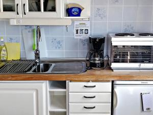 3 person holiday home in Gullholmen