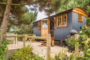 Luxury Glampsite with Sea Views