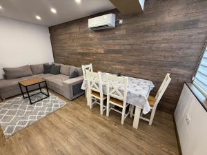 Alex Family Apartment